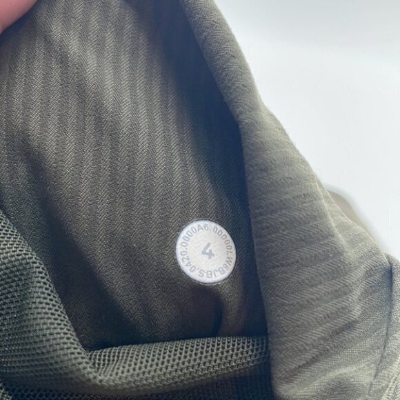 𝅺lululemon Beyond the Studio Crop Dark Olive sz 4 - Picture 9 of 9